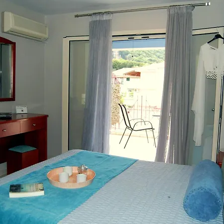 Alkyoni Apartments&studios Poros (Kefalonia)