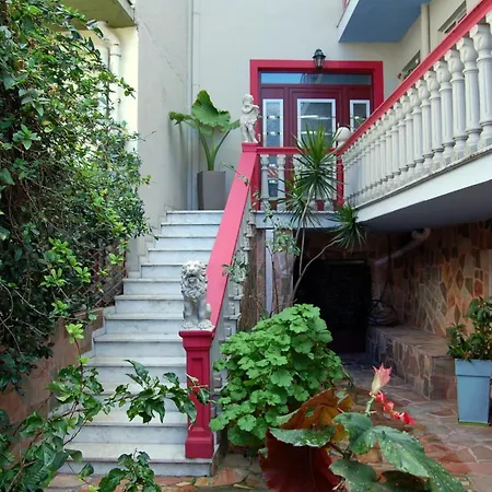 Alkyoni & Hotel apartamentowy