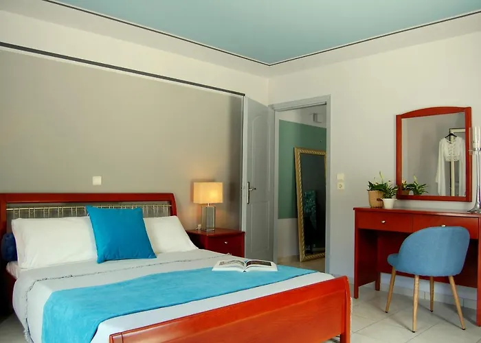 Alkyoni & Aparthotel 3*
