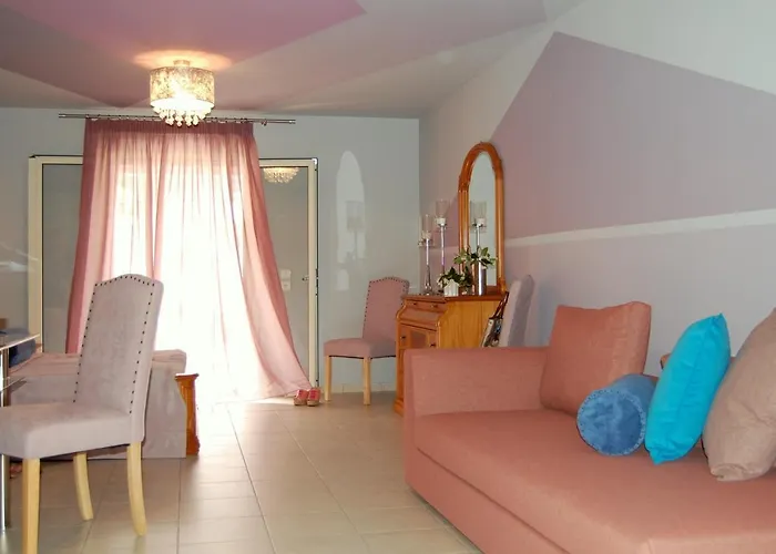 Aparthotel Alkyoni &